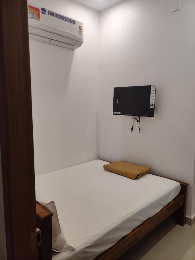Sri Balaji Lodging Otel Tiruchchendūr Dış mekan fotoğraf