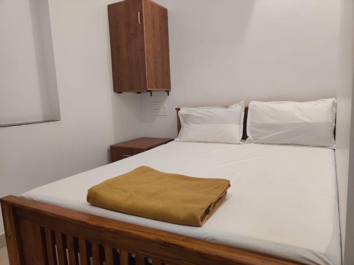 Sri Balaji Lodging Otel Tiruchchendūr Dış mekan fotoğraf