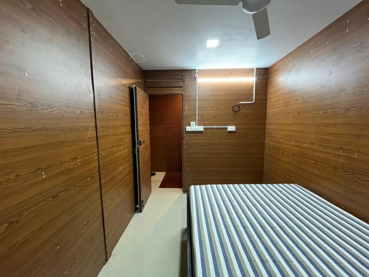 Sri Balaji Lodging Otel Tiruchchendūr Dış mekan fotoğraf